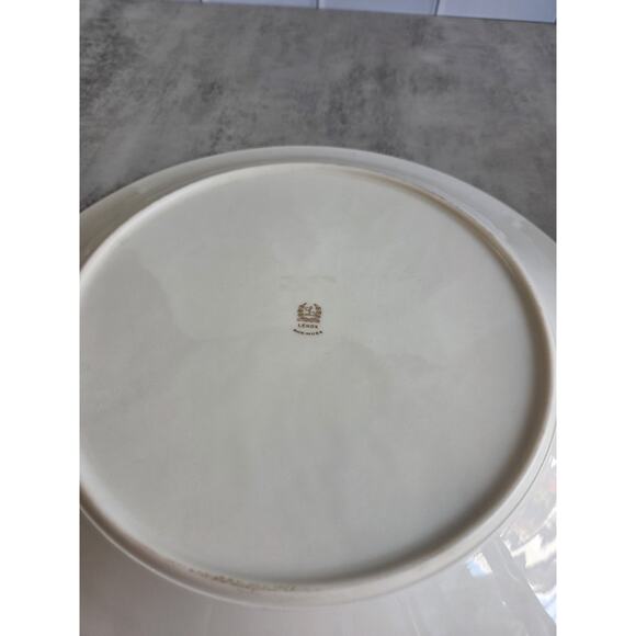 Lenox Round Embossed Serving Platter with Gold Trim 13" EUC Made In USA EUC - Picture 5 of 10